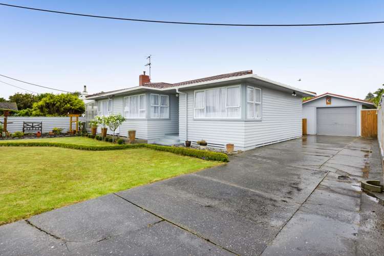 240 Egmont Street Patea_1