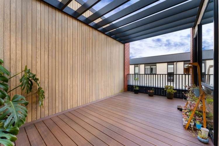 2 Kerewhenua Crescent_4