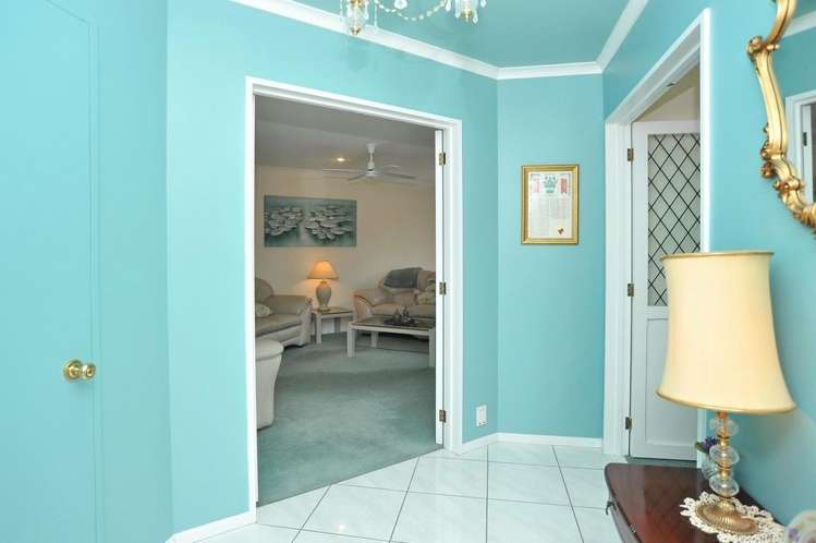 6 Kumai Place Sockburn_8