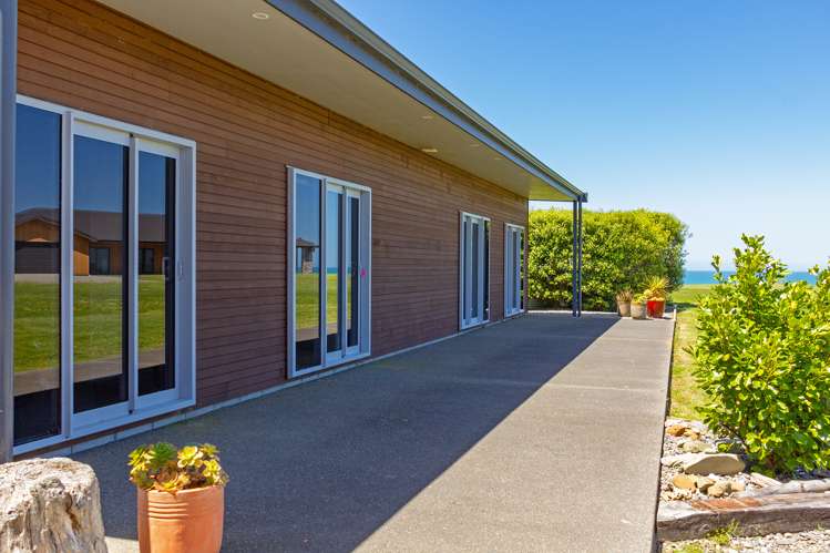 18 Rochdale Road Riversdale Beach_13