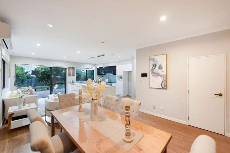 26 Castlederg Drive Flat Bush_11