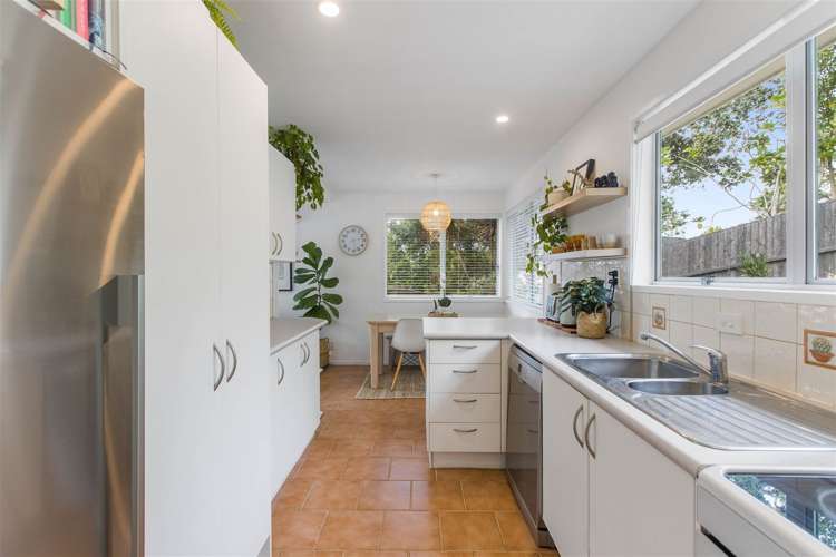 1/12 Wanita Place Totara Vale_5