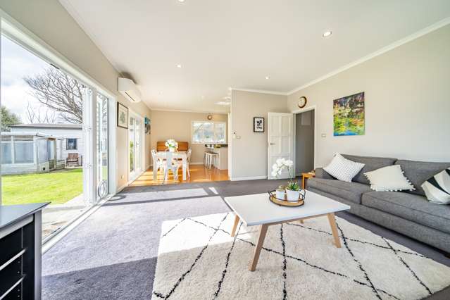 27 Roberts Street Tawa_4