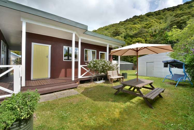 41 Riverside Road Taieri Mouth_17