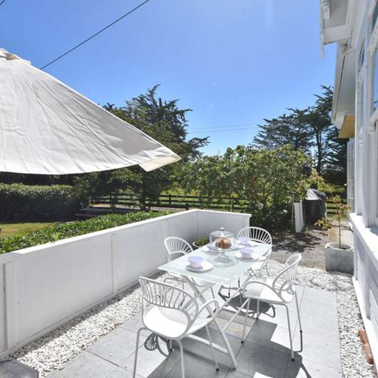 1215 Centre Road Henley_19