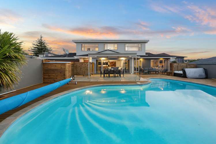 8 Rachael Place Farm Cove_36