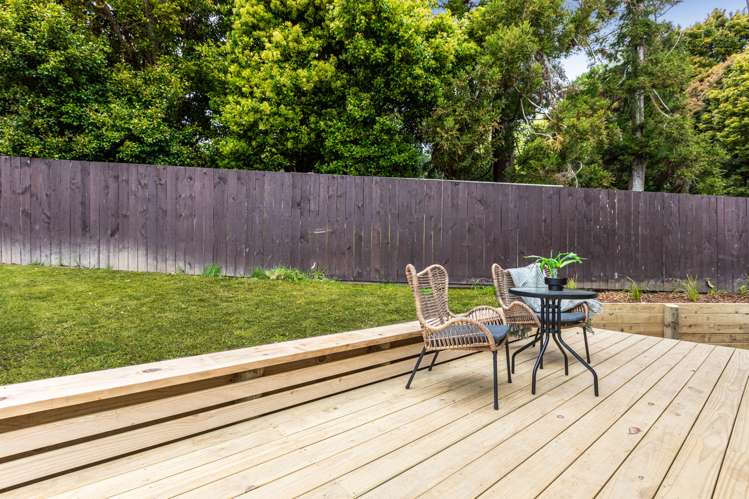 64 Lemnos Place Titirangi_10