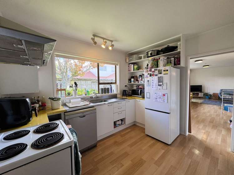2/4A Tawera Road Greenlane_3