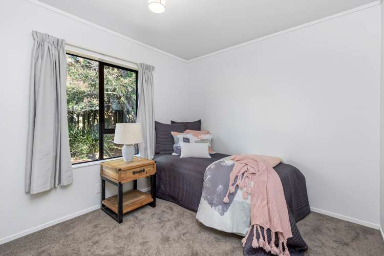 80a William Bayes Place Red Beach_10