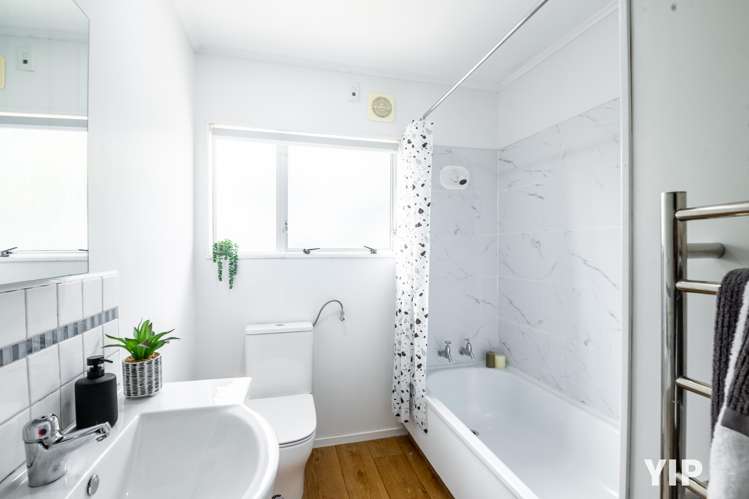 9 Mcmahon Way Paparangi_15