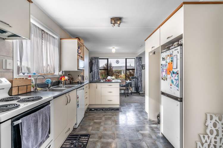 17 Kilmarnock Avenue Strathern_1