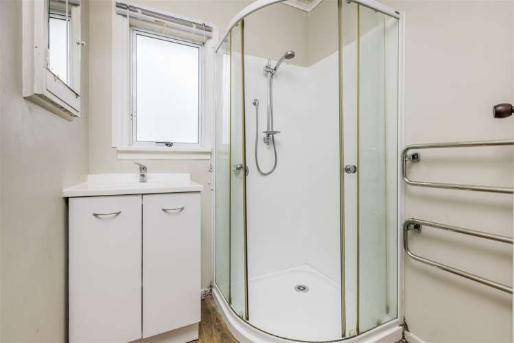 1/3 Edmund Hillary Avenue Papakura_11