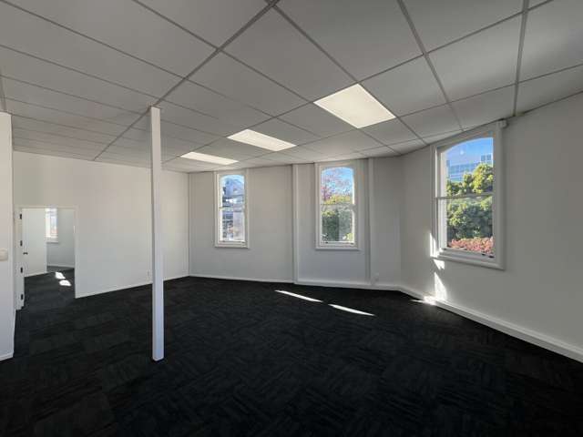 53 Davis Crescent Newmarket_2