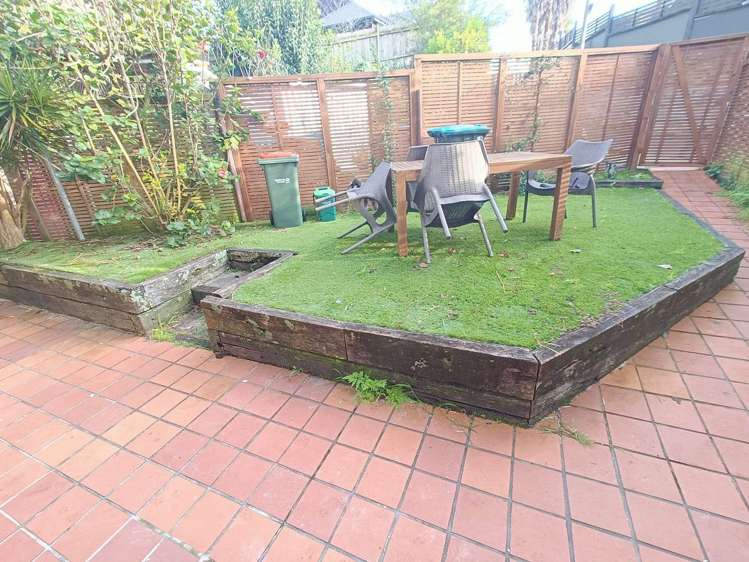 2/32 Tarawera Terrace St Heliers_5