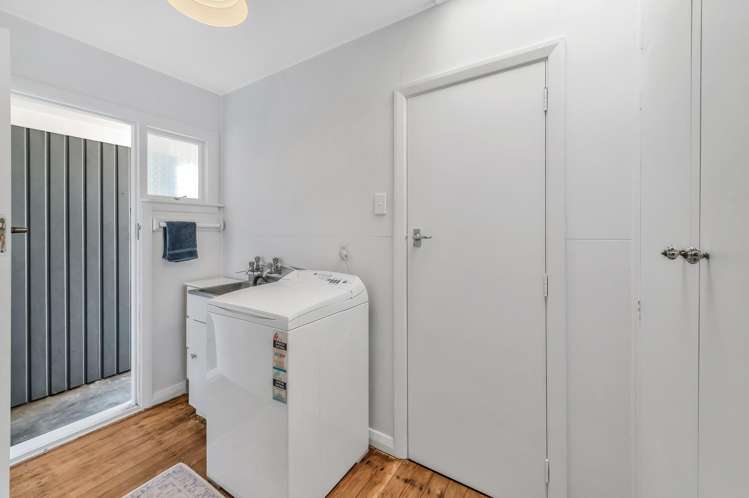 48 High Street Leeston_18