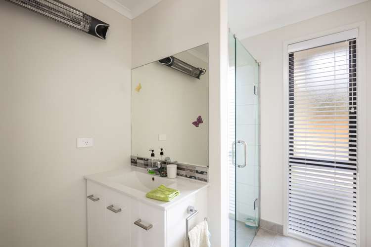 5 Mahuru Lane Okato_18