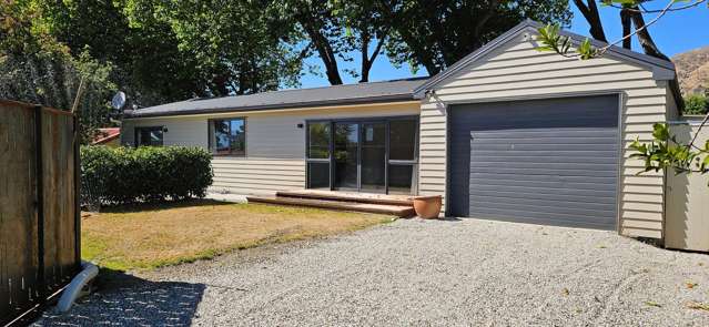 Charming 3BR Home in Serene Wanaka!