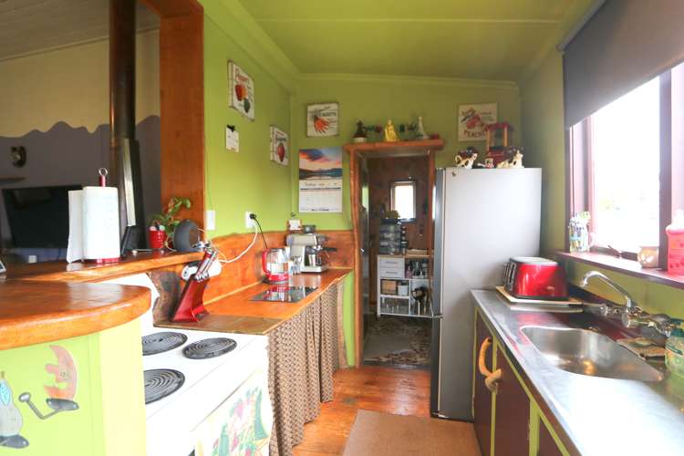 36 Athelney Street Bluff_11