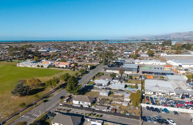 90 & 90a Shortland Street Wainoni_3