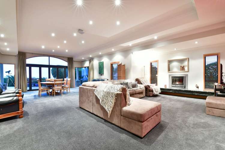 1 Myra G Place Stanmore Bay_6