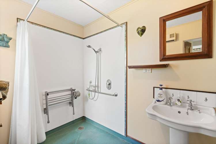 49 Dillons Point Road Islington_16