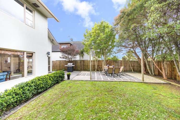 4 Dapple Place Flat Bush_17