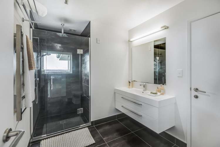 11 Calder Place Wai O Taiki Bay_16