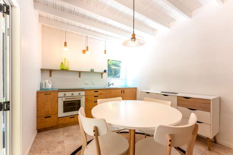 27 Kennedy Road Surfdale_12