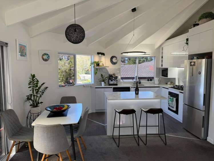 2 Hanui Place Massey_0