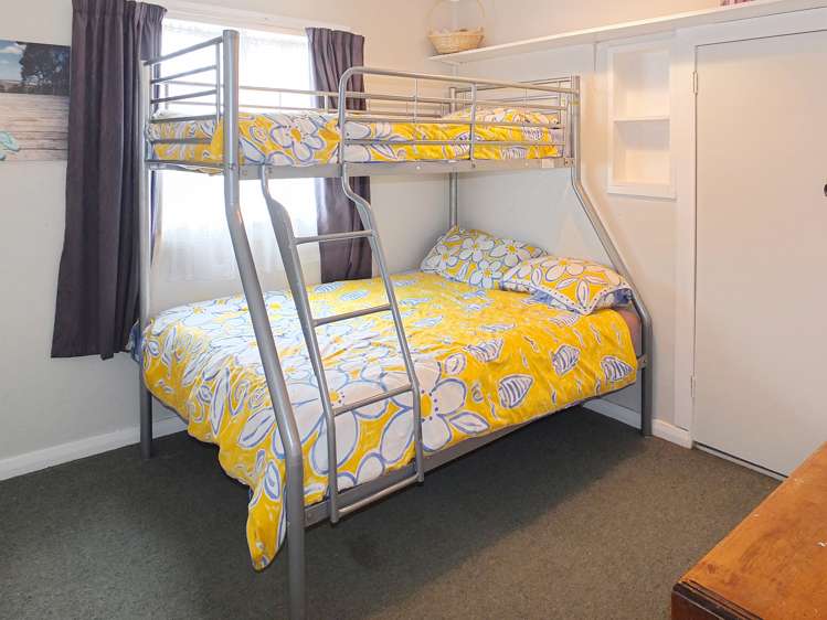 4 Andresen Street Foxton Beach_12