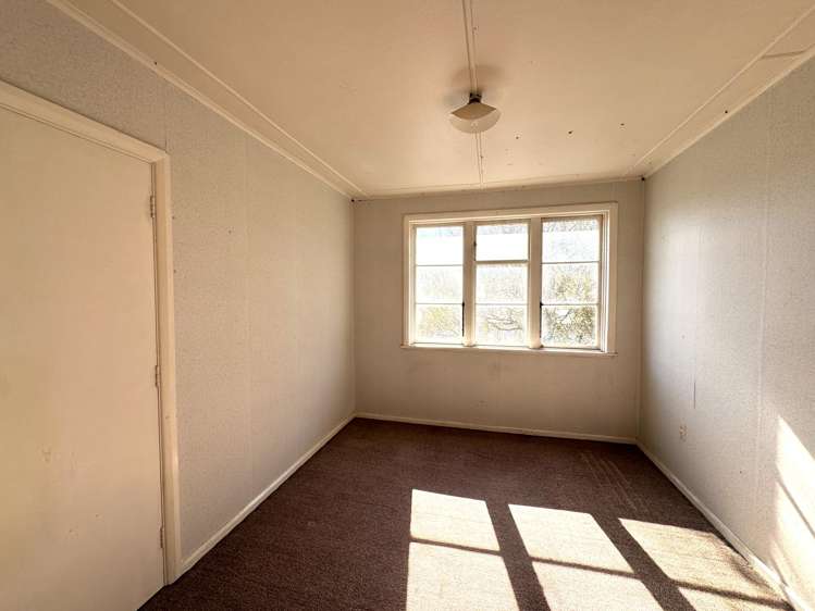 1 Market Street Kaitangata_20