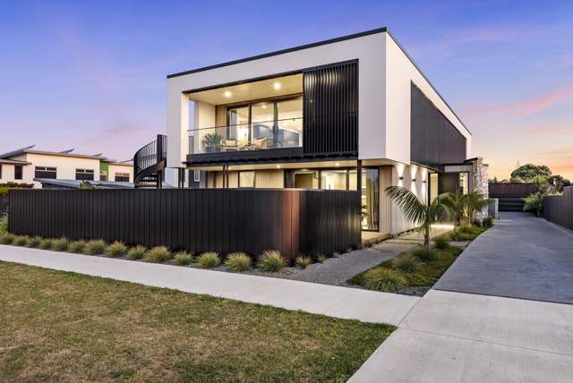 WOW FACTOR - LIFESTYLE PLUS FANTASTIC OUTLOOK