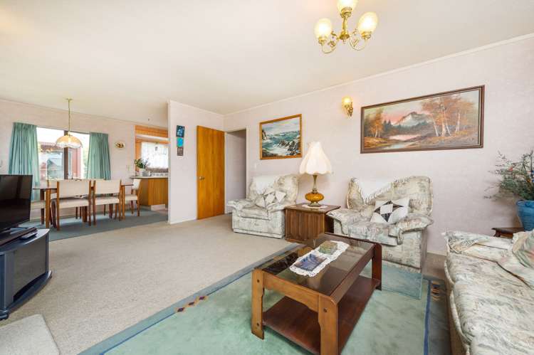 139 Vodanovich Road Te Atatu South_9