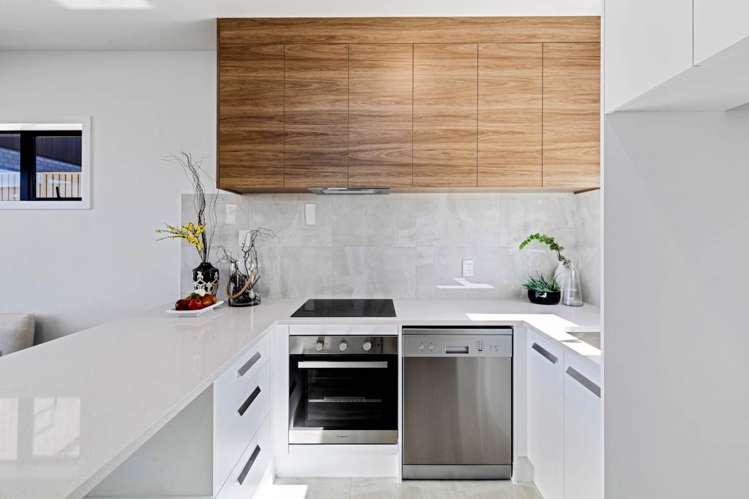 140b Tiriwa Drive Massey_10