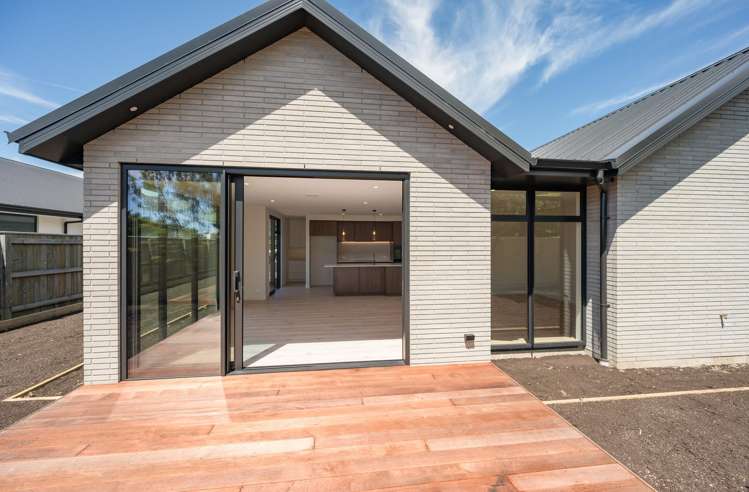 12 Hallmark Drive Hope_22