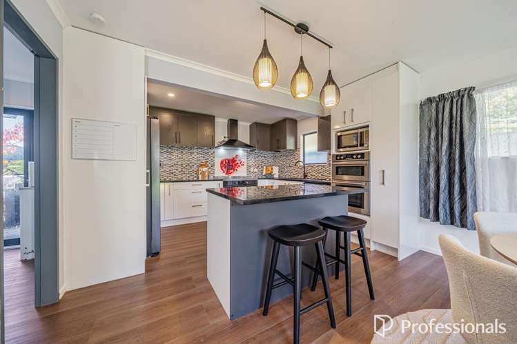 15 Kawatiri Grove Wainuiomata_19