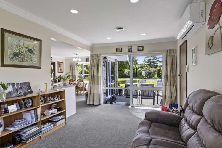 136 Bird Road Stratford_8