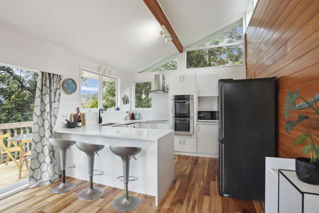 47 Takahe Road Titirangi_4