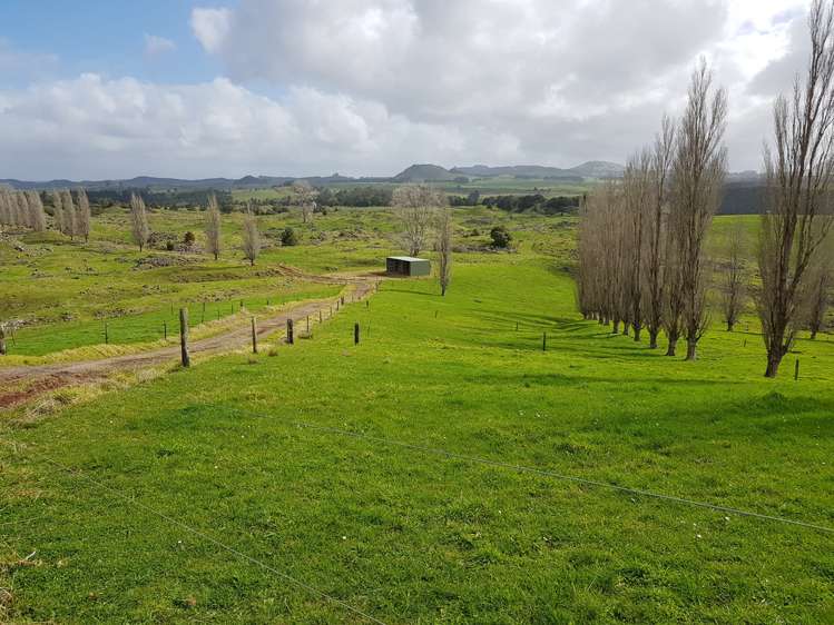 7045 State Highway 1 Pakaraka_13