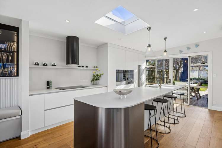17 Sandringham Street Saint Clair_17