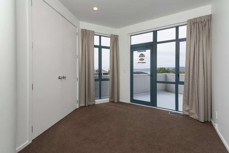 12 Signallers Grove Strathmore Park_8