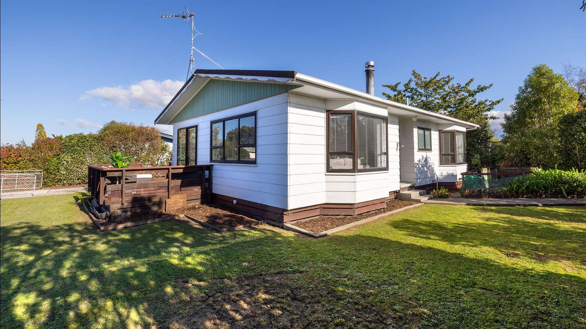 8 Deller Drive Carterton_0