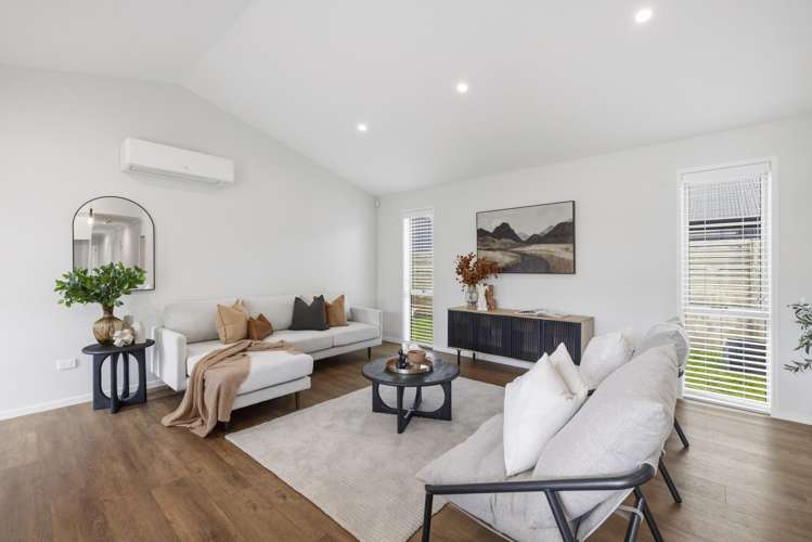 14 Gabriela Close Pyes Pa_17