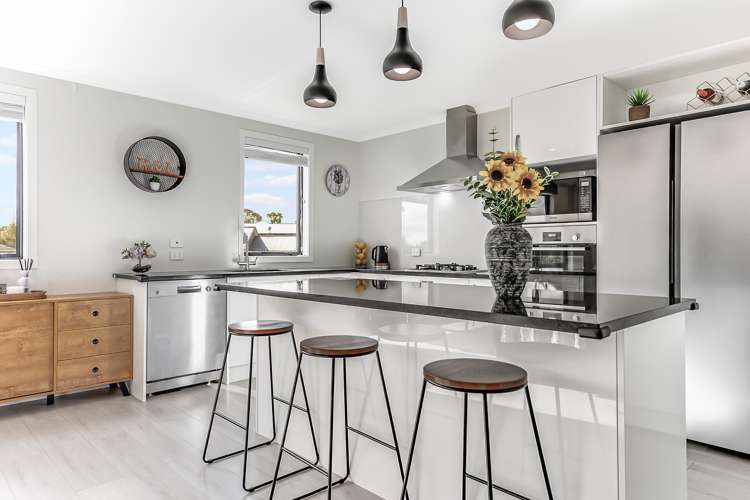 18 Te Tiireke Drive Glenview_16