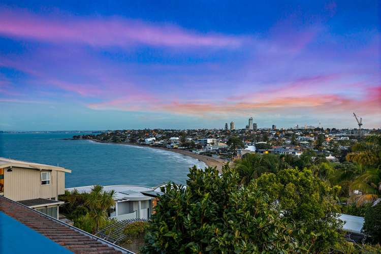 3/23 Beach Road Castor Bay_13