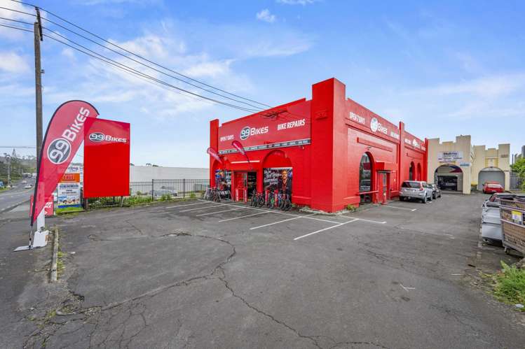 4099A Great North Road Kelston_10