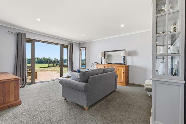 4 Old School Road Ngahinapouri_13