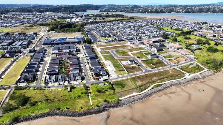 5 Wavecrest Lane Hobsonville_9