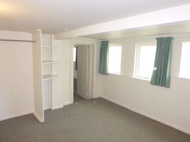 16 Picton Avenue Newtown_10