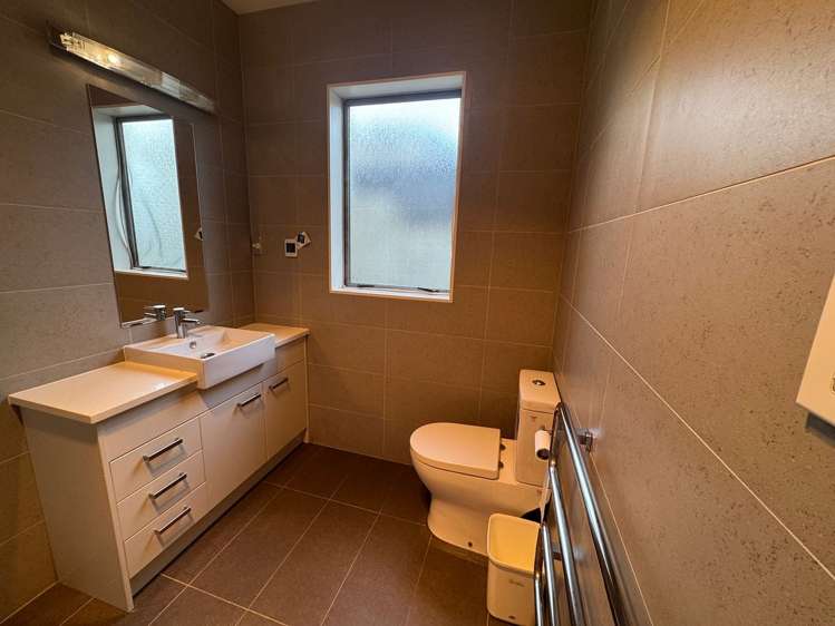 14 Arranmore Drive Flat Bush_16